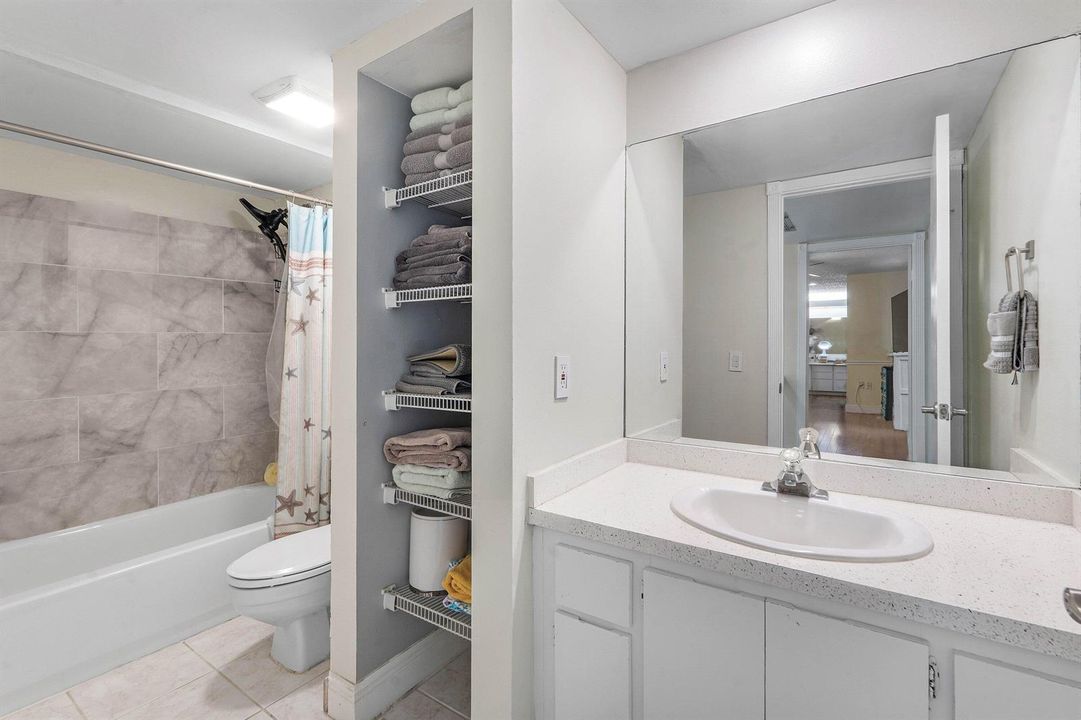 014-102410thLane-PalmBeachGardens-FL-334