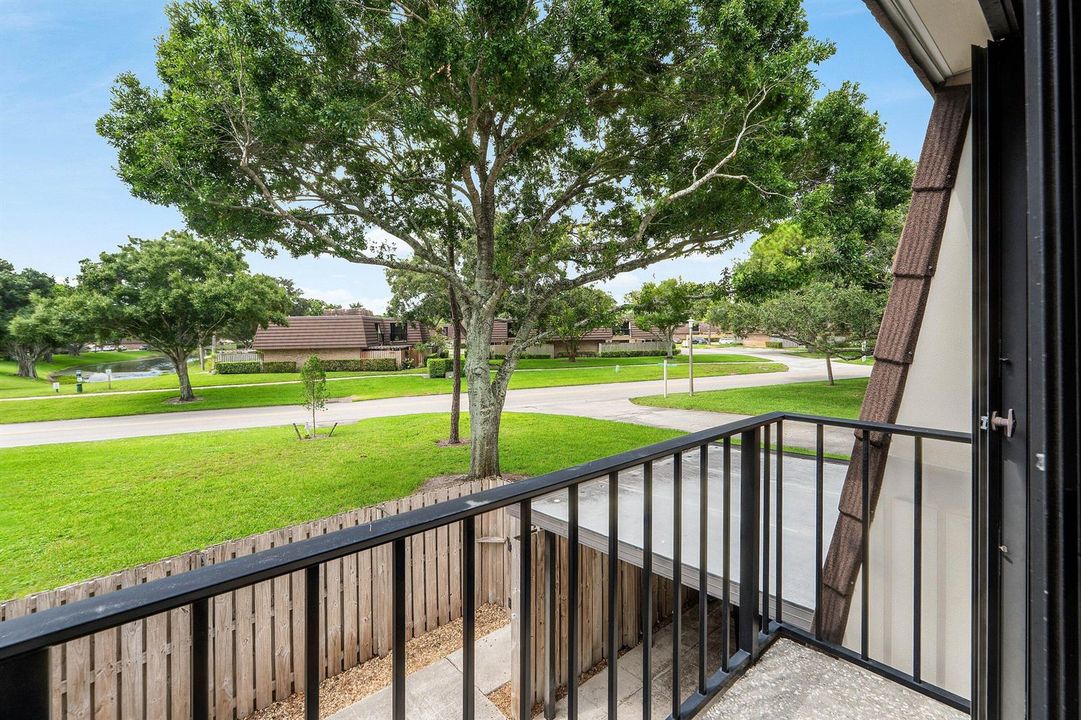 027-102410thLane-PalmBeachGardens-FL-334
