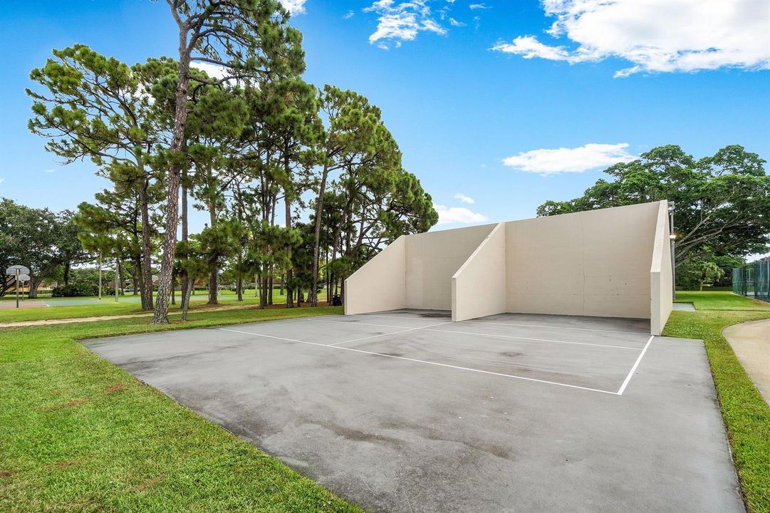 032-102410thLane-PalmBeachGardens-FL-334