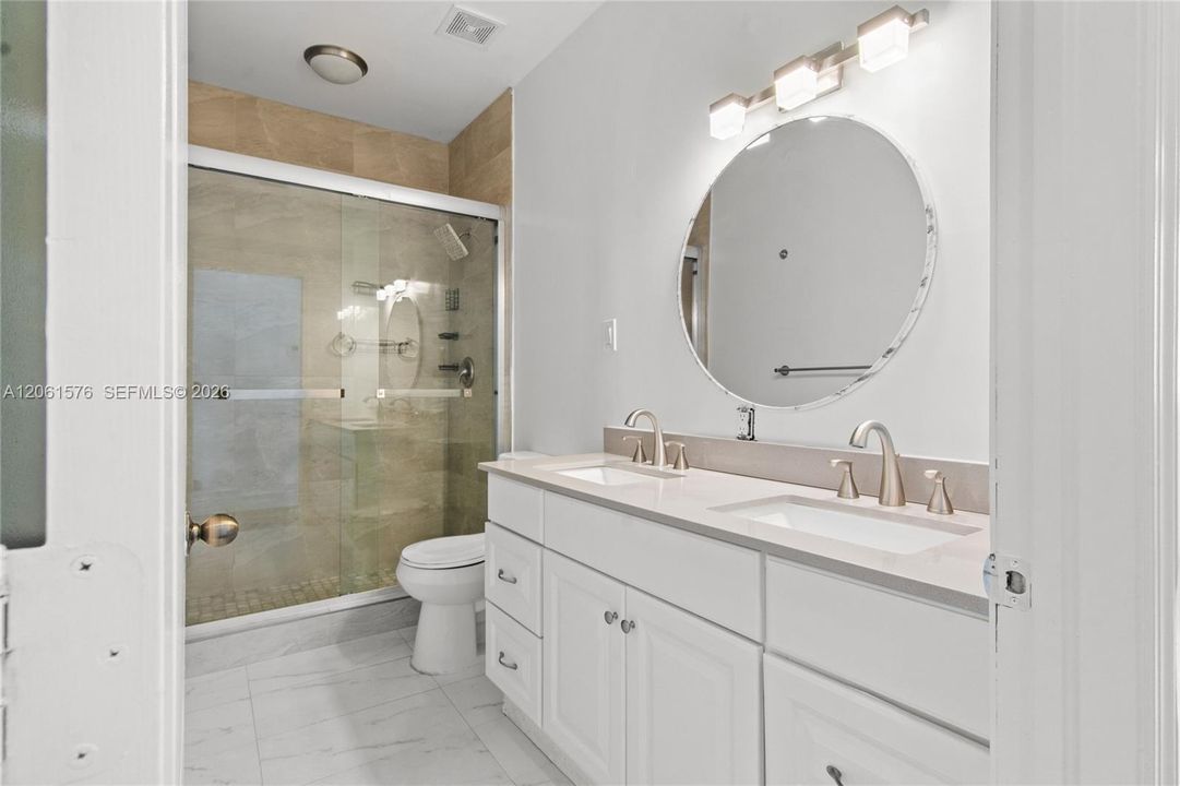 For Rent: $5,200 (4 beds, 2 baths, 2552 Square Feet)