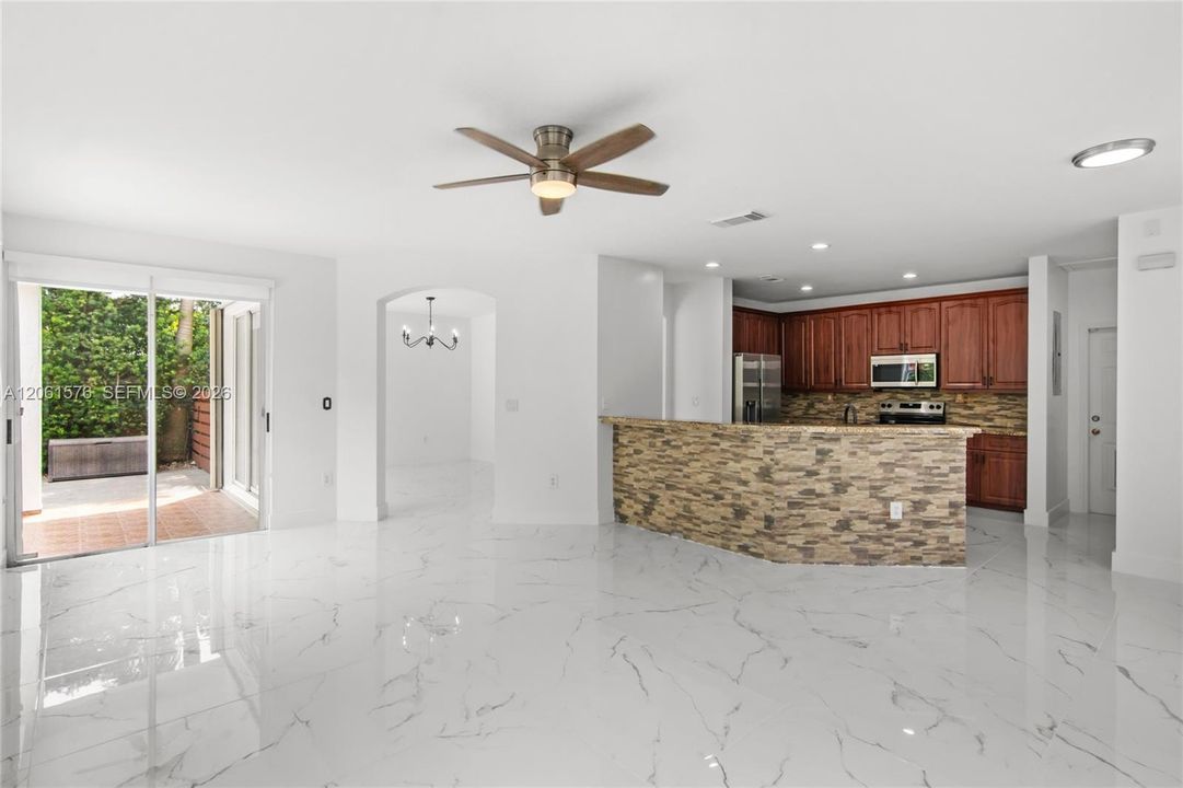 For Rent: $5,200 (4 beds, 2 baths, 2552 Square Feet)