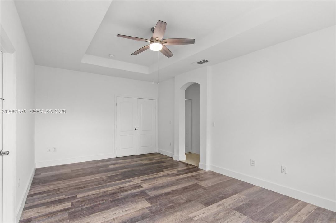 For Rent: $5,200 (4 beds, 2 baths, 2552 Square Feet)