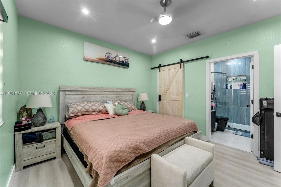 En Venta: $370,000 (3 camas, 2 baños, 1182 Pies cuadrados)