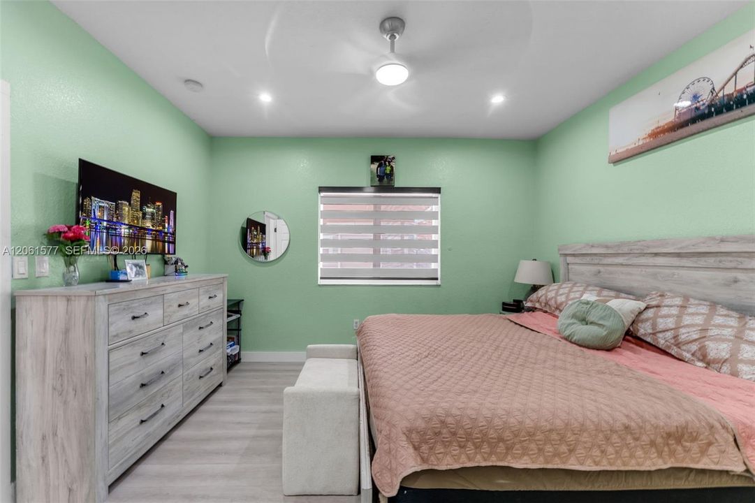 En Venta: $370,000 (3 camas, 2 baños, 1182 Pies cuadrados)