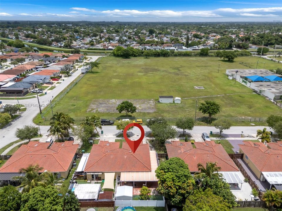 En Venta: $370,000 (3 camas, 2 baños, 1182 Pies cuadrados)