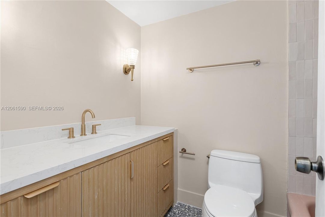В аренду: $4,850 (2 спален, 2 ванн, 1134 Квадратных фут)