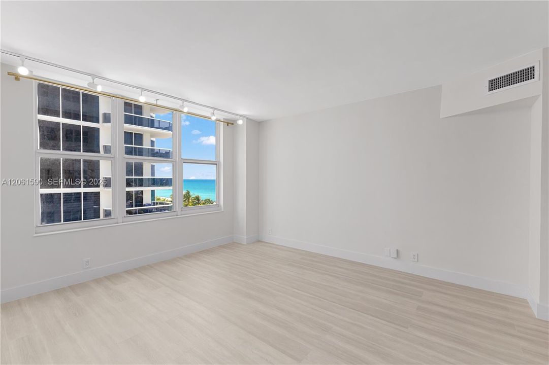 В аренду: $4,850 (2 спален, 2 ванн, 1134 Квадратных фут)