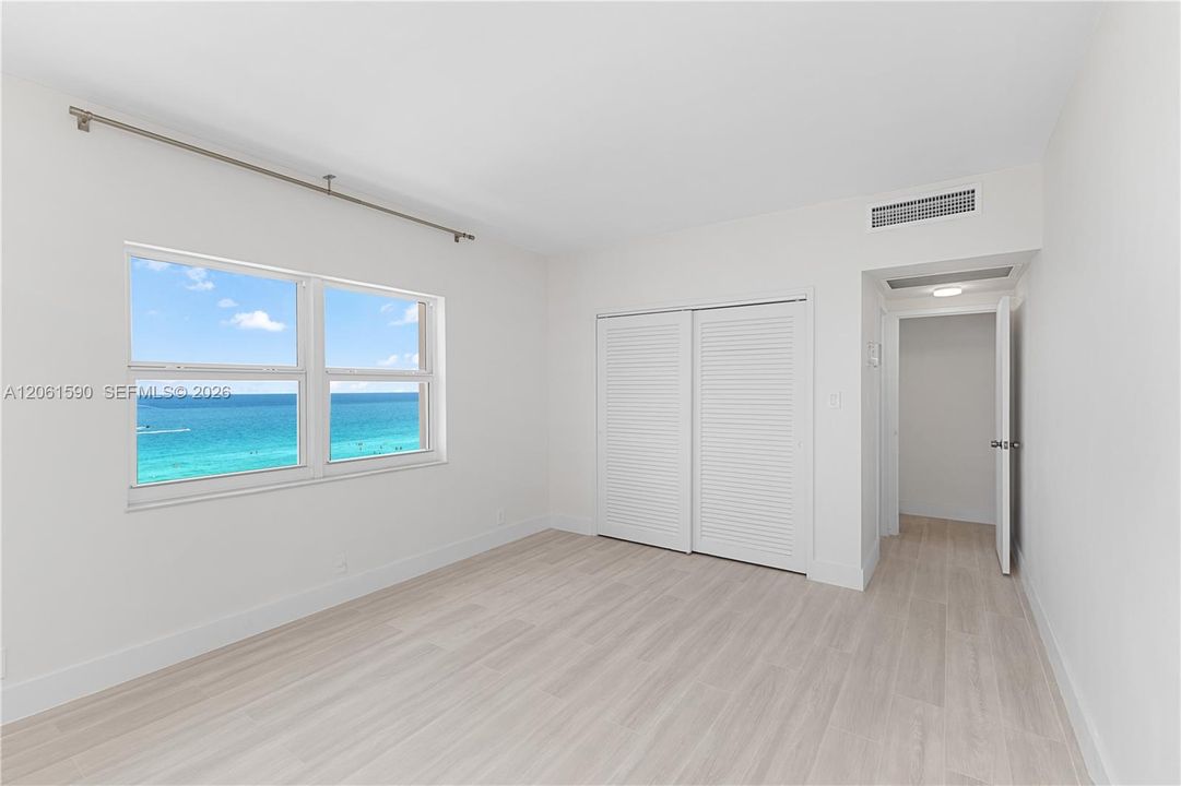 В аренду: $4,850 (2 спален, 2 ванн, 1134 Квадратных фут)