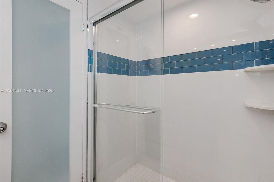 На продажу: $399,999 (0 спален, 1 ванн, 543 Квадратных фут)