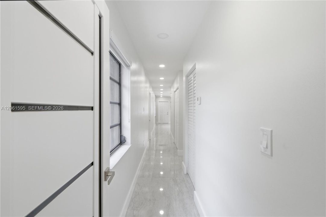 В аренду: $3,490 (3 спален, 2 ванн, 1200 Квадратных фут)