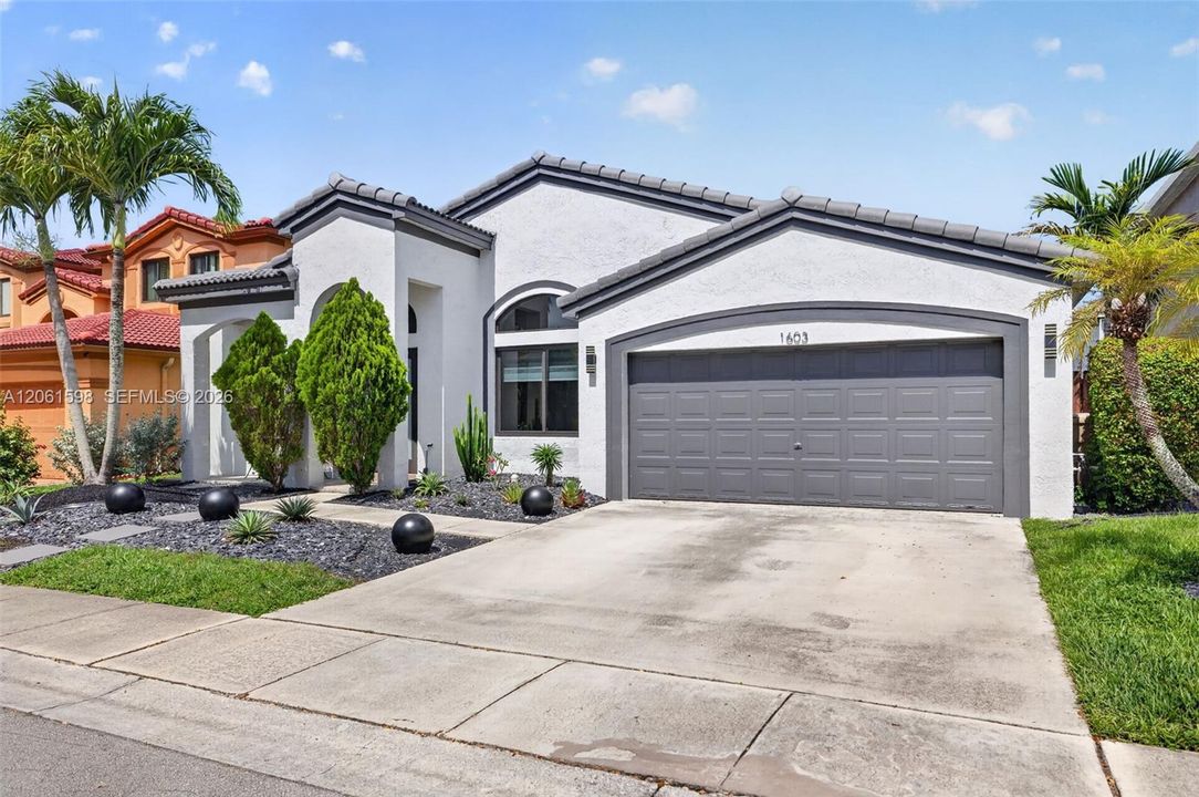 Active With Contract: $650,000 (3 beds, 2 baths, 1876 Square Feet)