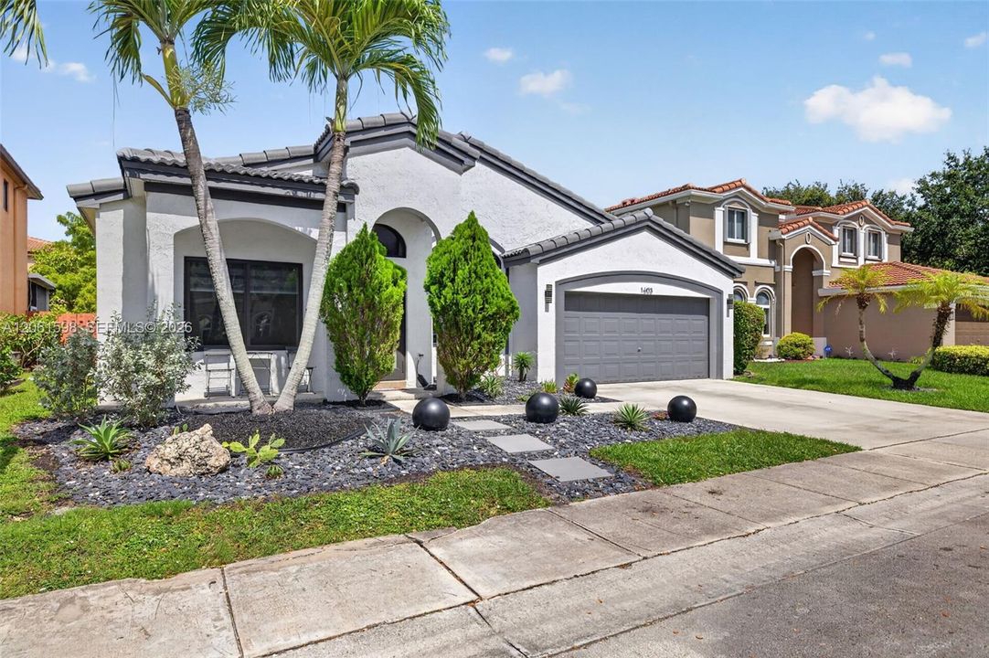 Active With Contract: $650,000 (3 beds, 2 baths, 1876 Square Feet)