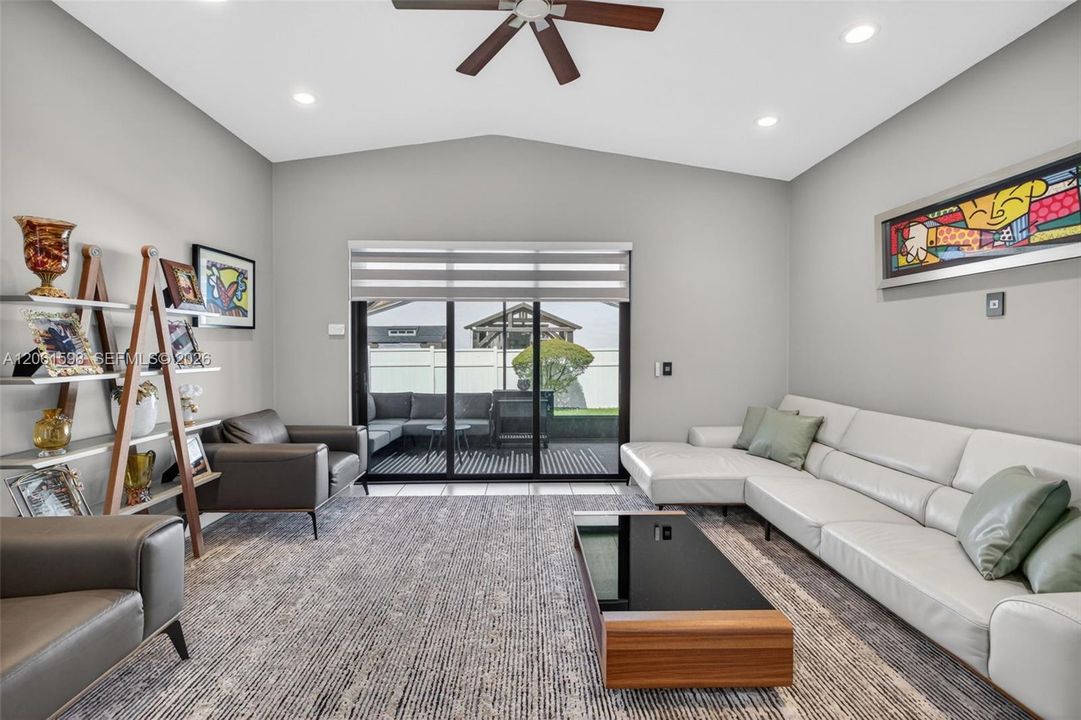 Active With Contract: $650,000 (3 beds, 2 baths, 1876 Square Feet)