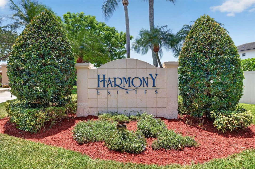 Active With Contract: $650,000 (3 beds, 2 baths, 1876 Square Feet)
