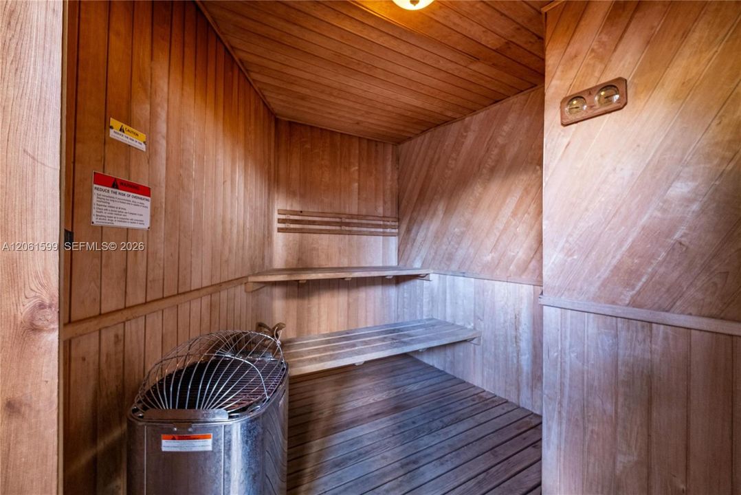 В аренду: $3,500 (1 спален, 2 ванн, 1164 Квадратных фут)
