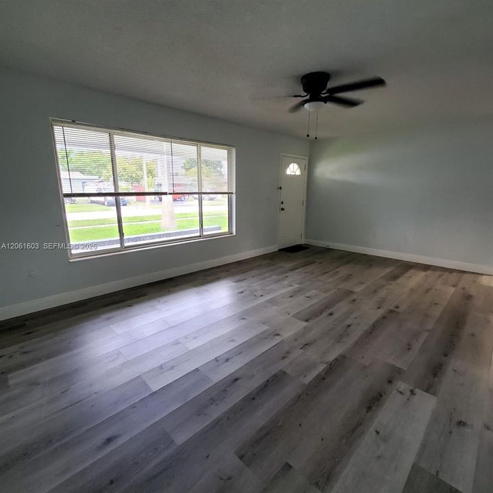 En Renta: $3,400 (3 camas, 2 baños, 1495 Pies cuadrados)