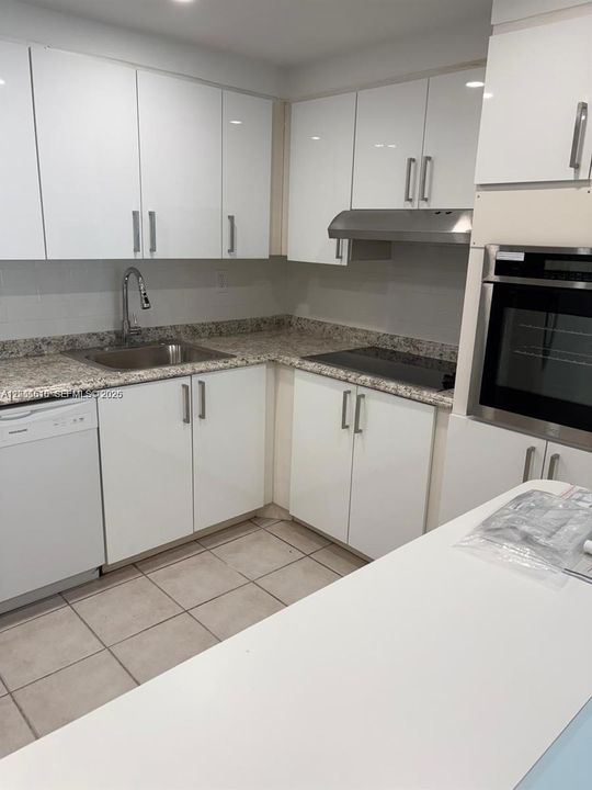 En Venta: $396,000 (2 camas, 2 baños, 1525 Pies cuadrados)