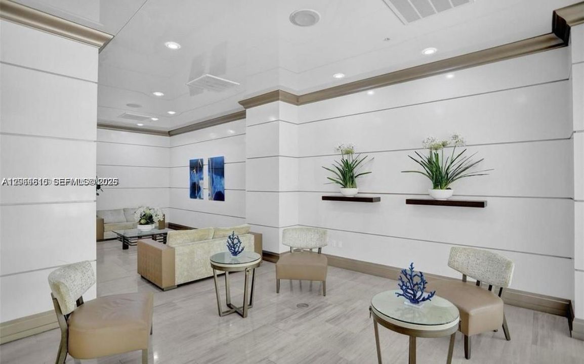 En Venta: $396,000 (2 camas, 2 baños, 1525 Pies cuadrados)