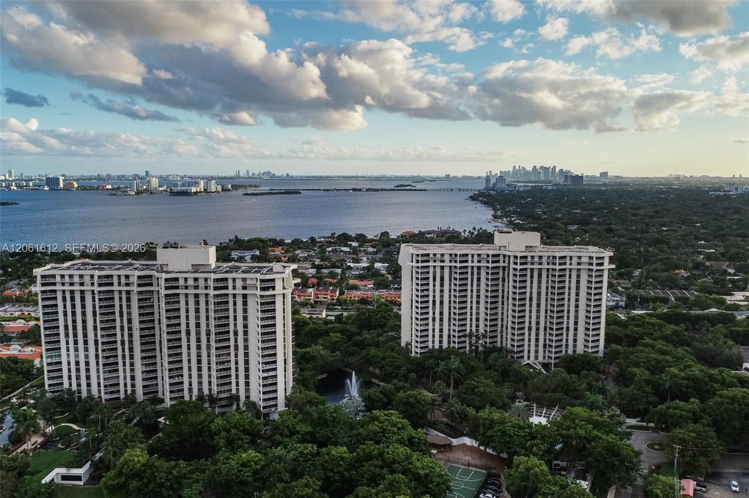 En Venta: $379,000 (2 camas, 2 baños, 1312 Pies cuadrados)