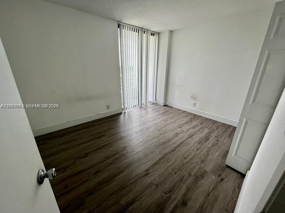 На продажу: $350,000 (3 спален, 2 ванн, 1181 Квадратных фут)