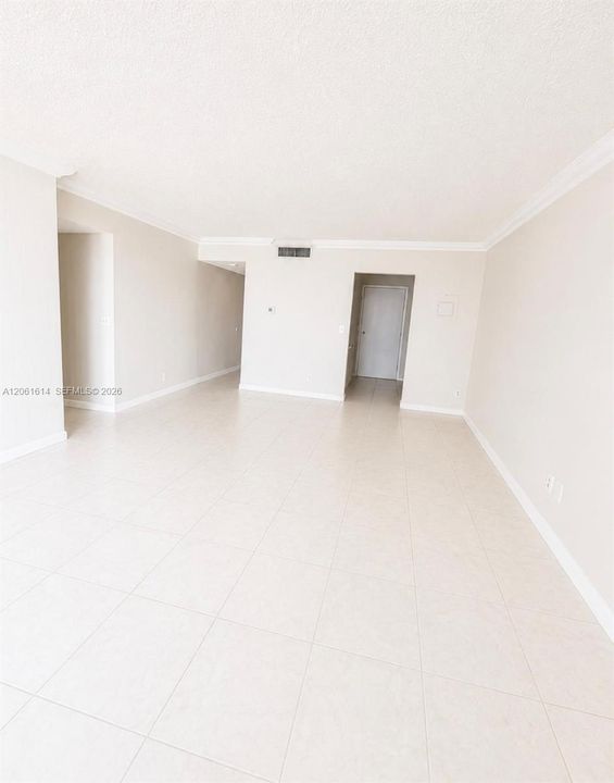 В аренду: $2,150 (2 спален, 2 ванн, 963 Квадратных фут)
