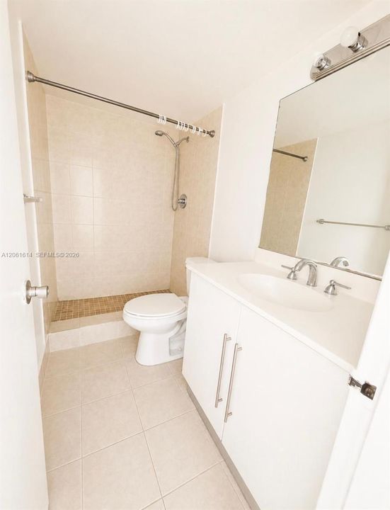 В аренду: $2,150 (2 спален, 2 ванн, 963 Квадратных фут)