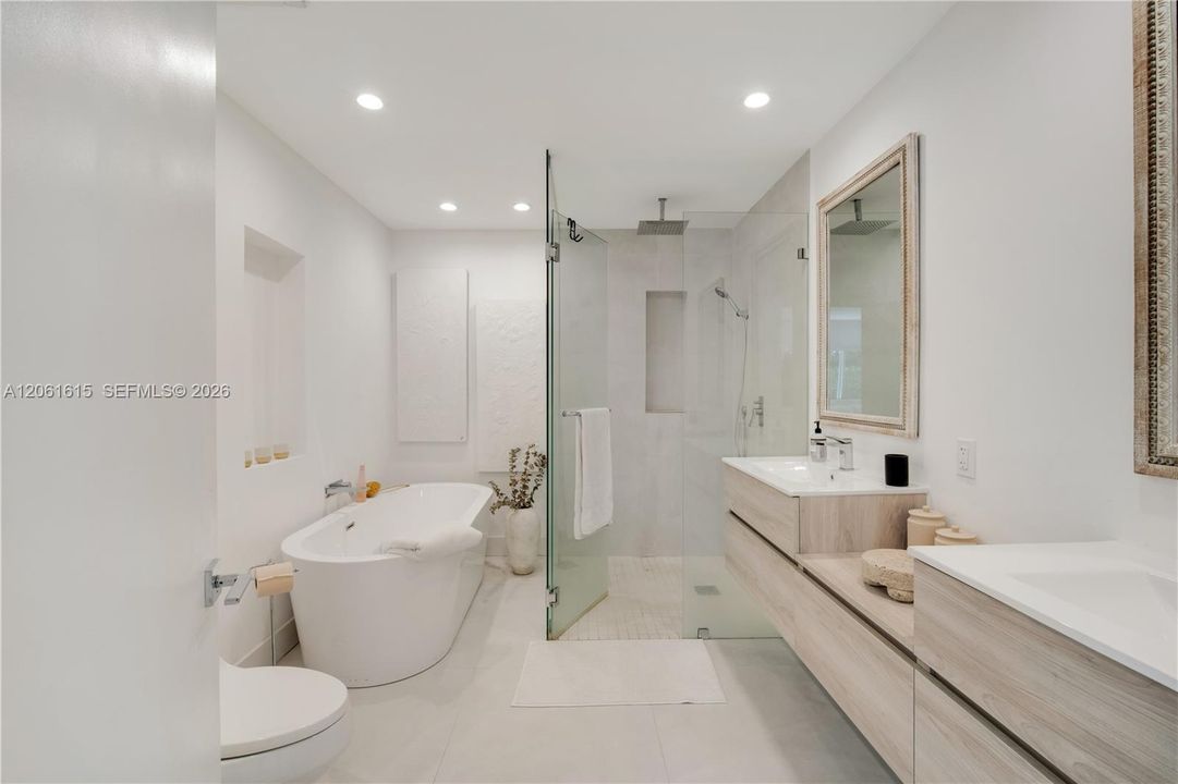 В аренду: $18,900 (4 спален, 3 ванн, 3006 Квадратных фут)