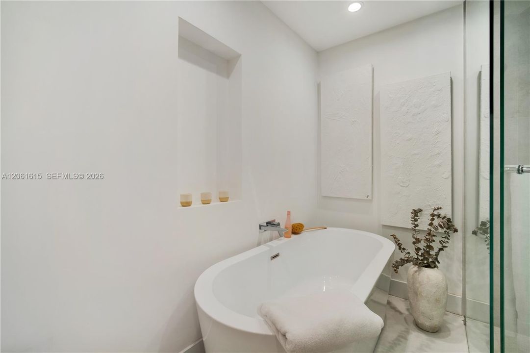 В аренду: $18,900 (4 спален, 3 ванн, 3006 Квадратных фут)