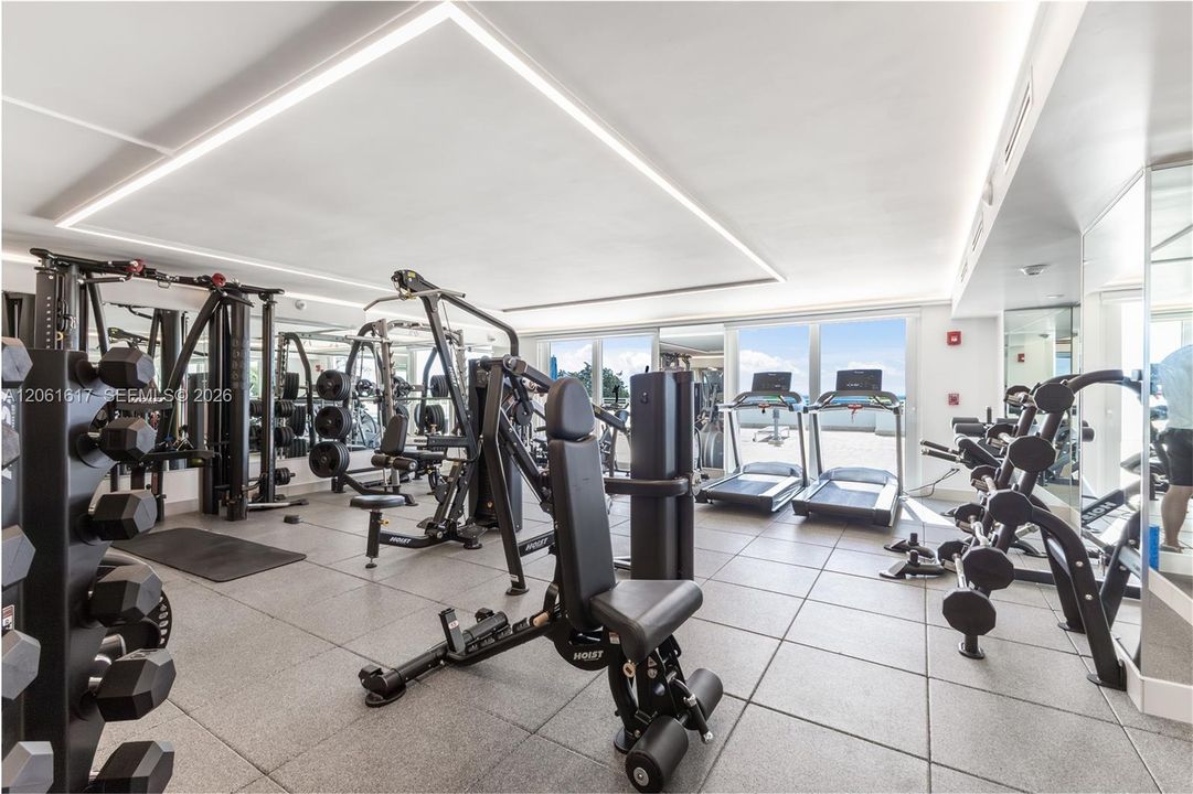 В аренду: $2,975 (0 спален, 1 ванн, 407 Квадратных фут)