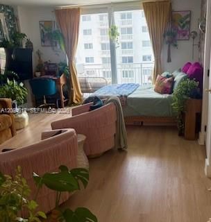 В аренду: $2,975 (0 спален, 1 ванн, 407 Квадратных фут)