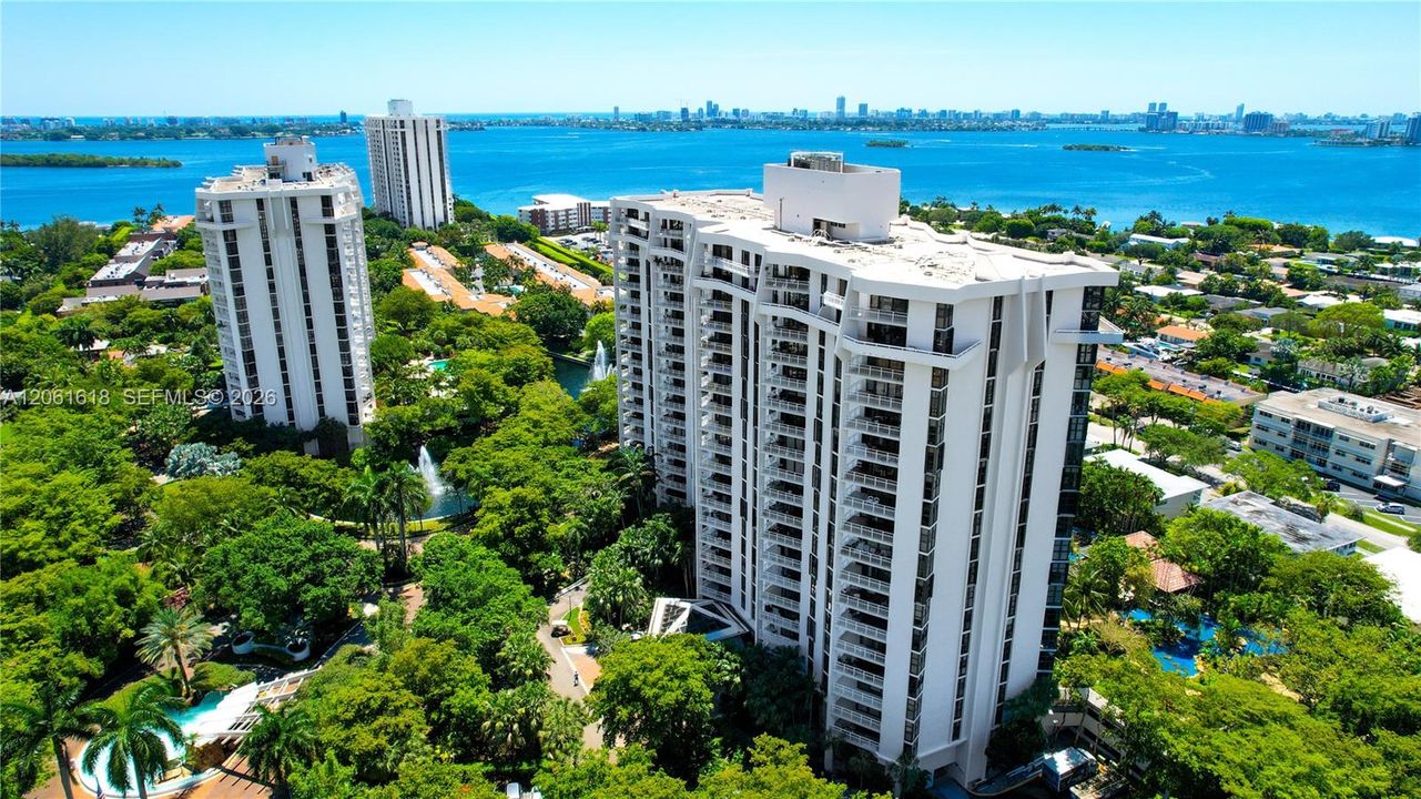 В аренду: $4,200 (2 спален, 2 ванн, 1456 Квадратных фут)