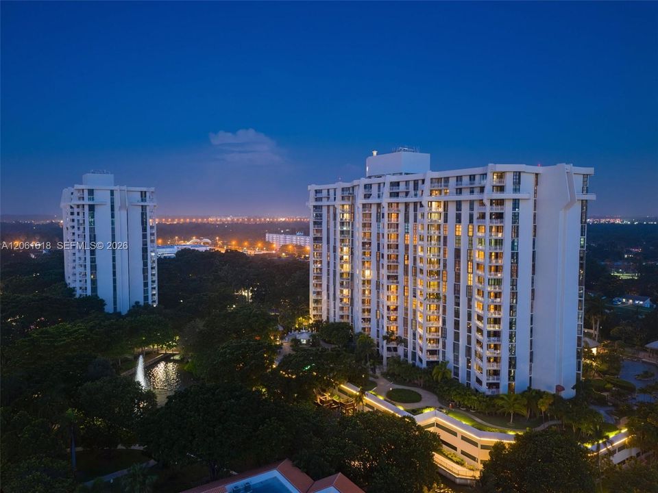 В аренду: $4,200 (2 спален, 2 ванн, 1456 Квадратных фут)