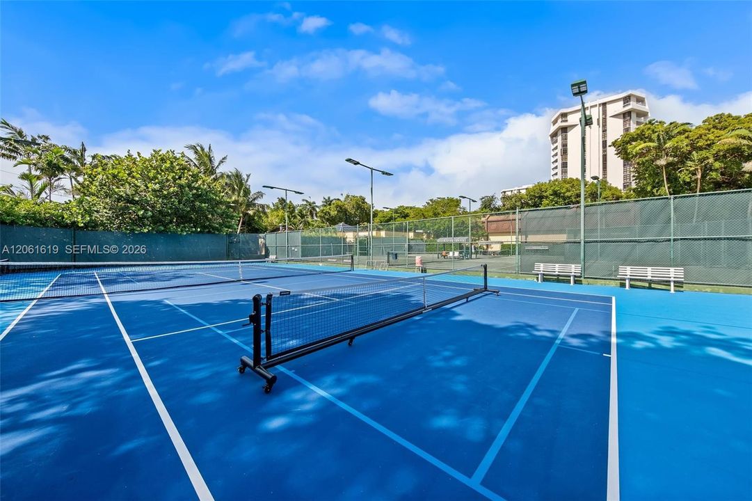En Venta: $470,000 (2 camas, 2 baños, 1456 Pies cuadrados)