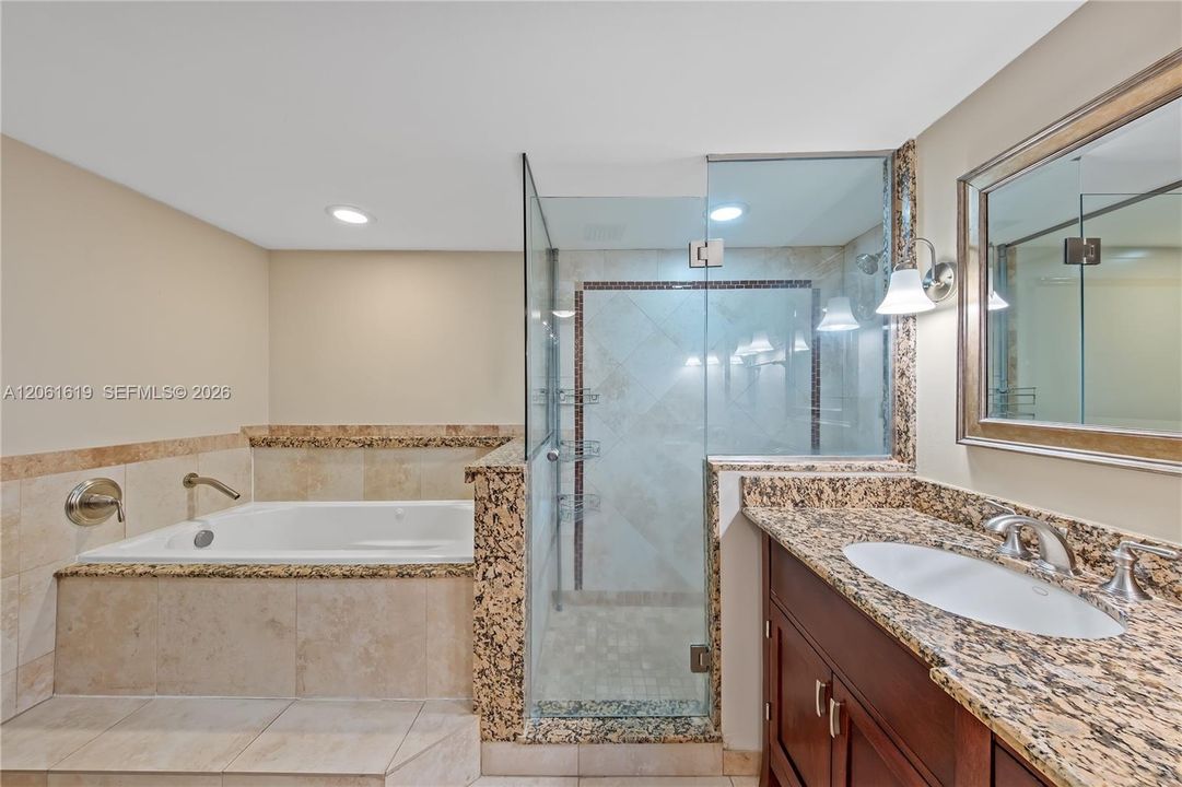 En Venta: $470,000 (2 camas, 2 baños, 1456 Pies cuadrados)