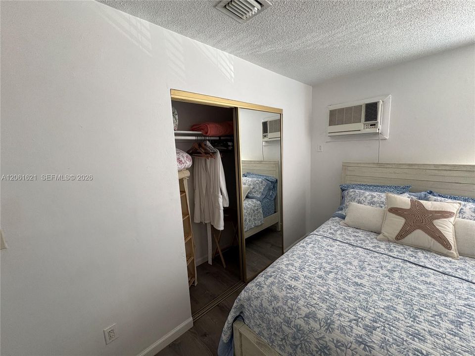 En Renta: $2,500 (2 camas, 1 baños, 3328 Pies cuadrados)