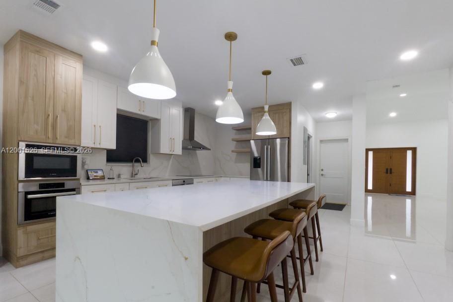 En Renta: $5,500 (3 camas, 2 baños, 2342 Pies cuadrados)