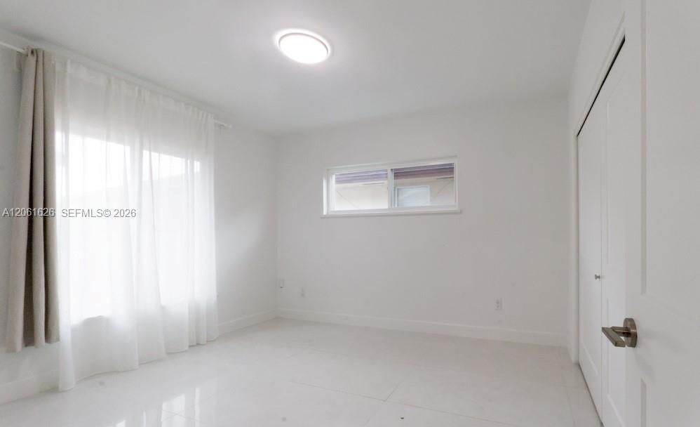 En Renta: $5,500 (3 camas, 2 baños, 2342 Pies cuadrados)