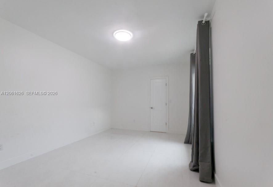 En Renta: $5,500 (3 camas, 2 baños, 2342 Pies cuadrados)