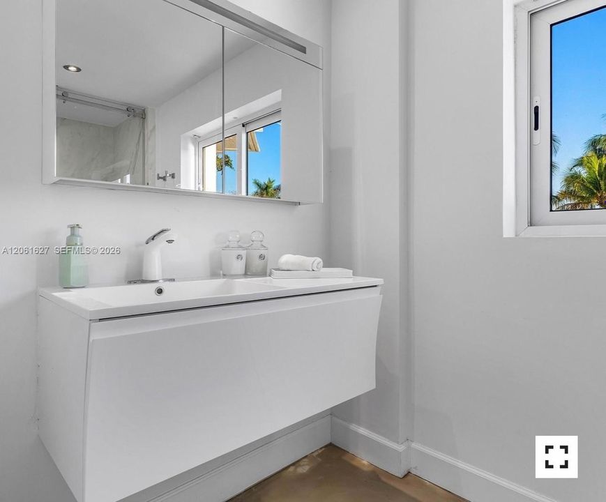 Ensuite Guest Bathroom Vanity