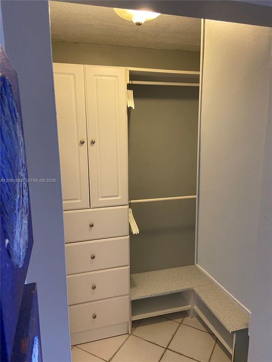 В аренду: $1,990 (1 спален, 1 ванн, 500 Квадратных фут)