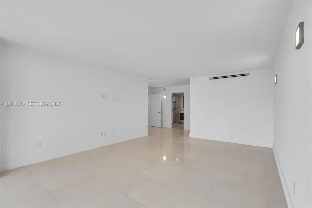 En Venta: $3,595,000 (3 camas, 3 baños, 3120 Pies cuadrados)