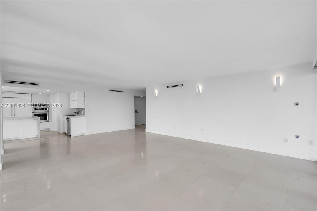En Venta: $3,595,000 (3 camas, 3 baños, 3120 Pies cuadrados)