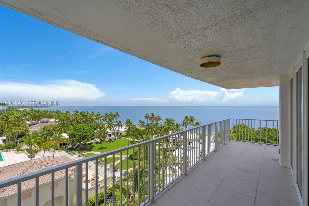 En Venta: $3,595,000 (3 camas, 3 baños, 3120 Pies cuadrados)