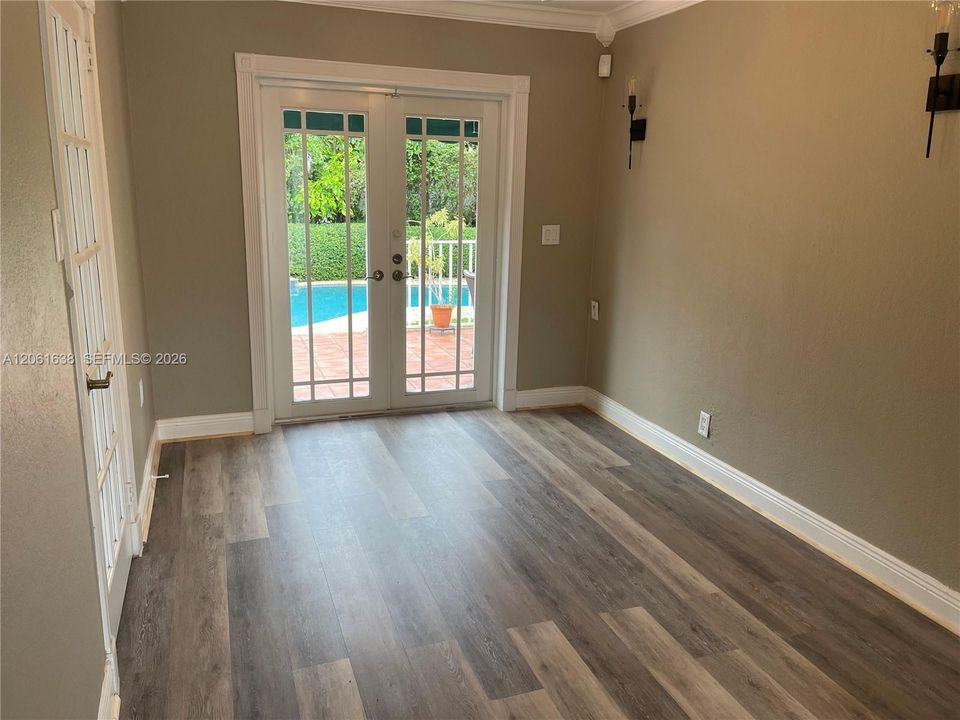 В аренду: $4,500 (3 спален, 1 ванн, 1264 Квадратных фут)