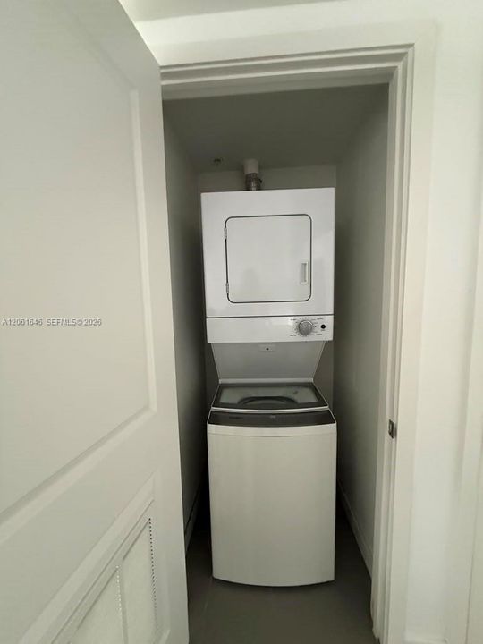 В аренду: $3,100 (1 спален, 1 ванн, 752 Квадратных фут)