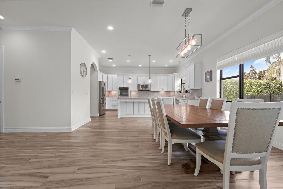 FAMILY ROOM 2