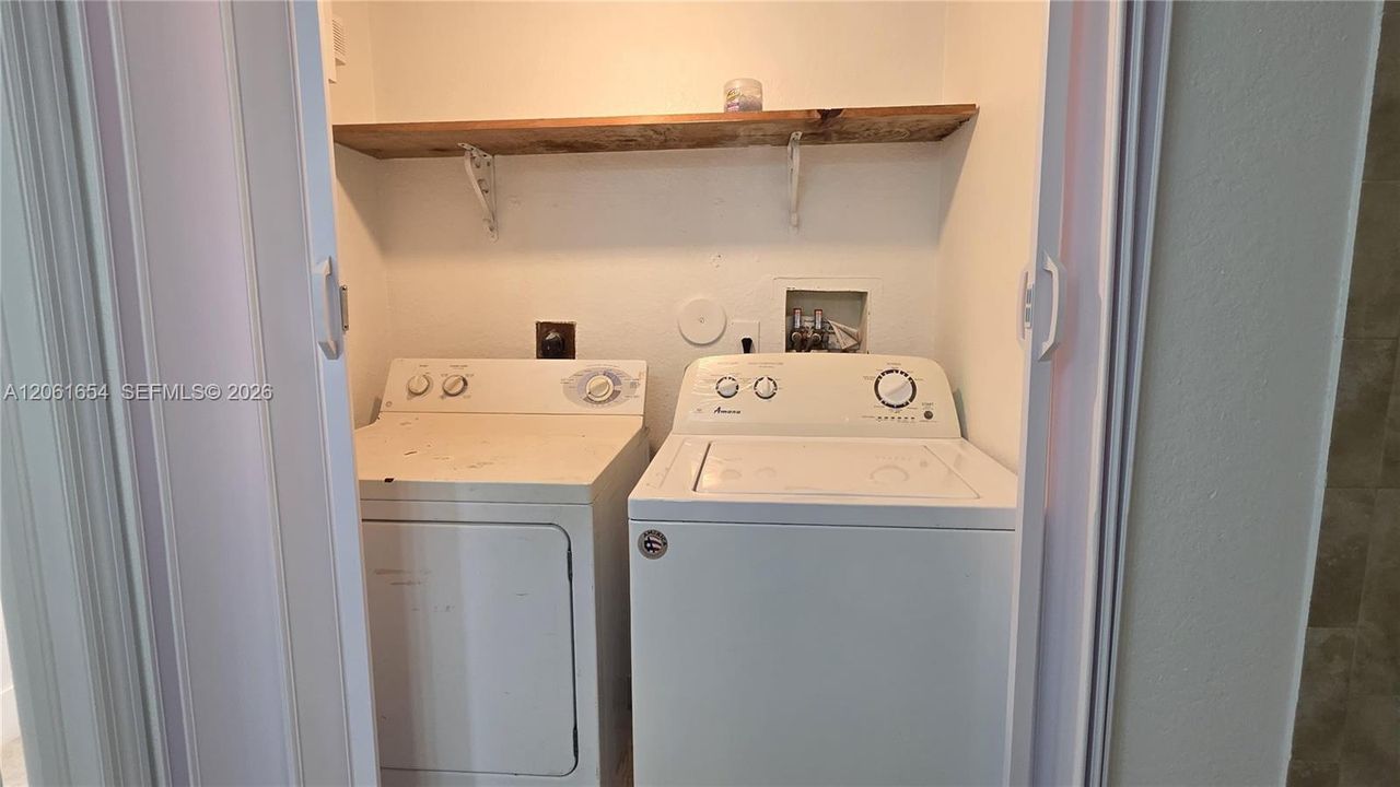 В аренду: $2,000 (3 спален, 2 ванн, 1126 Квадратных фут)