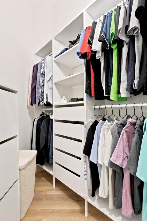 Master Closet 2