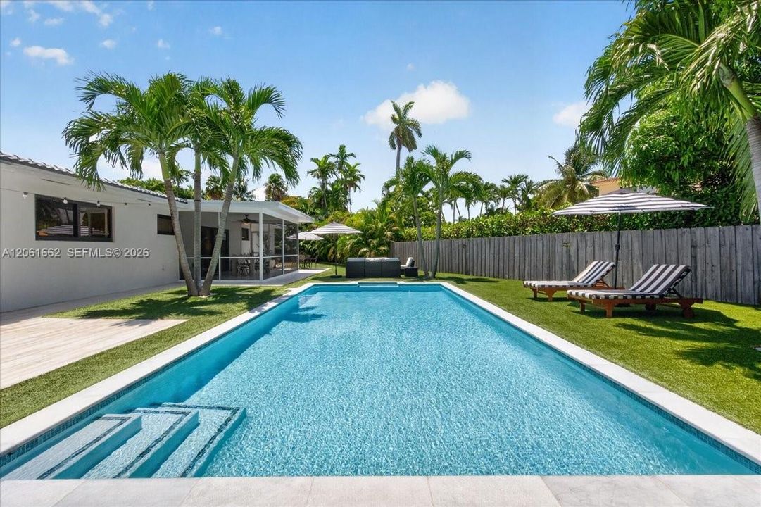 30'x15' Saltwater Heated-Chilled Lap Pool