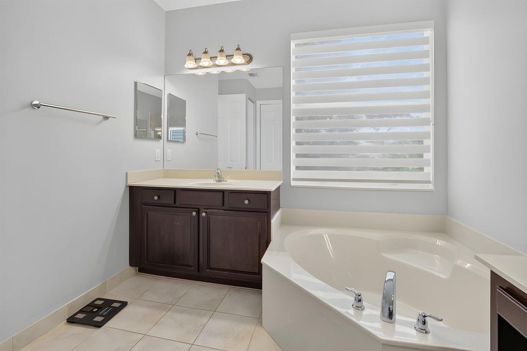 Owners Bathroom